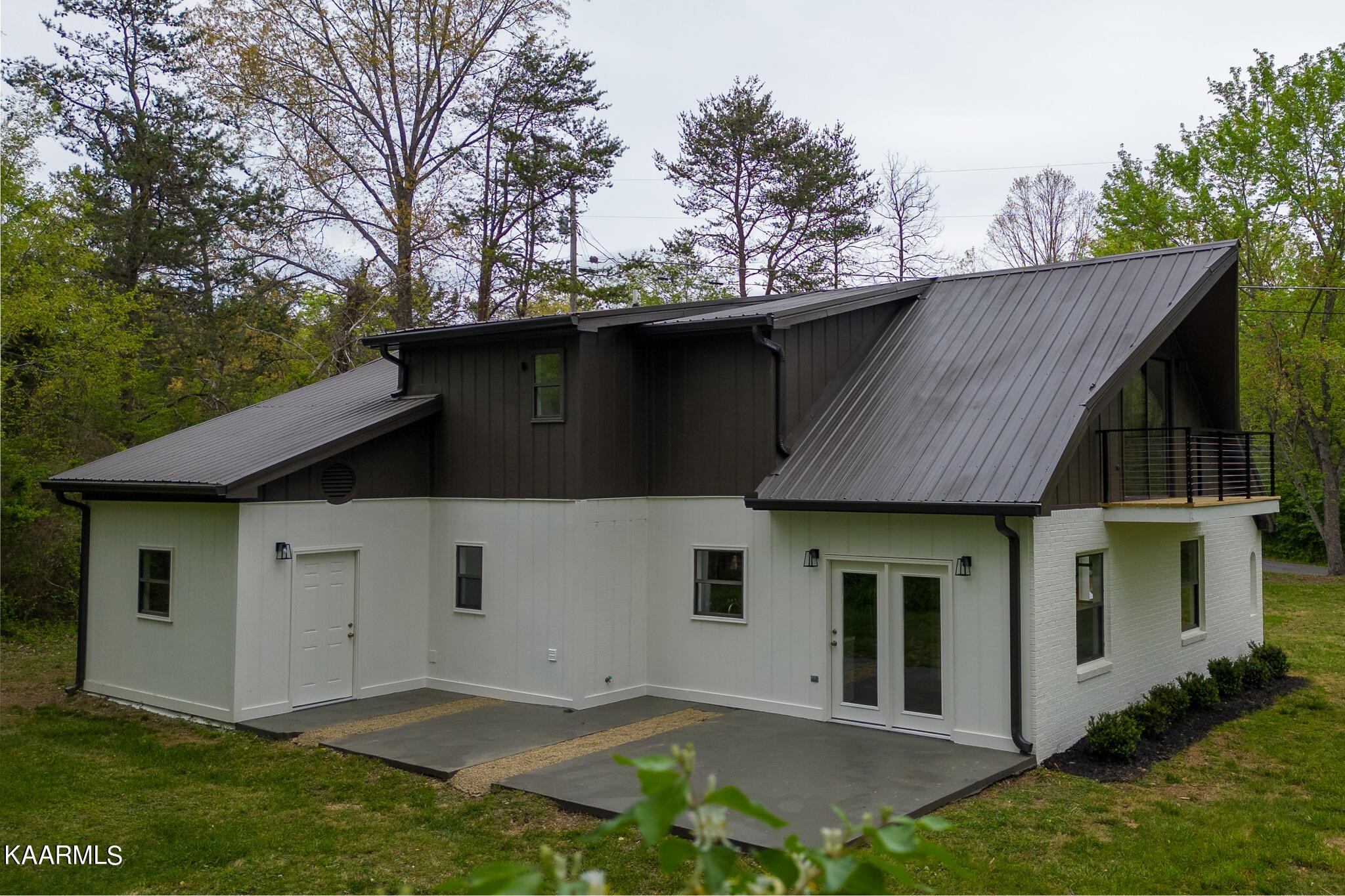 714 Old Cemetery Road Madisonville, TN 37354 - Photo 2 of 33 Gallery Image 2
