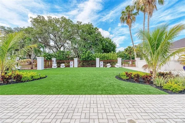 $425,000 | 8652 54th Ave Circle East, Bradenton, FL 34211