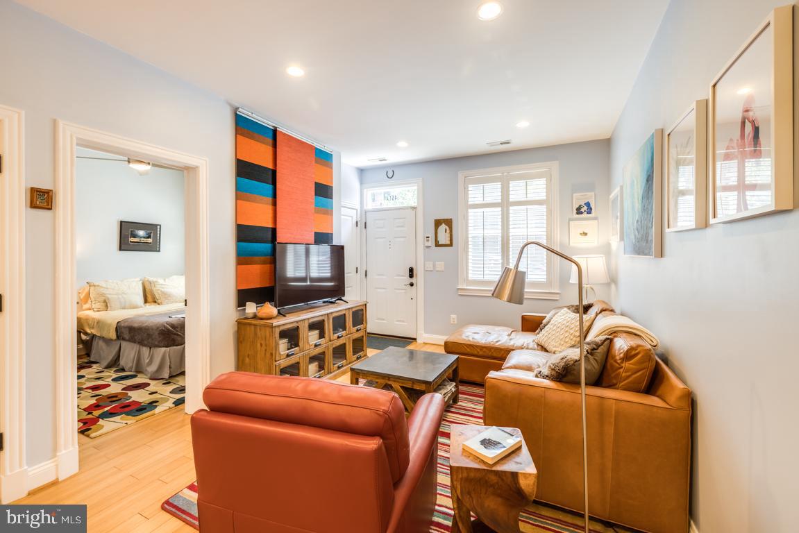 451 Ridge Street Northwest, Unit A Washington, DC 20001 - Photo 3 of 28