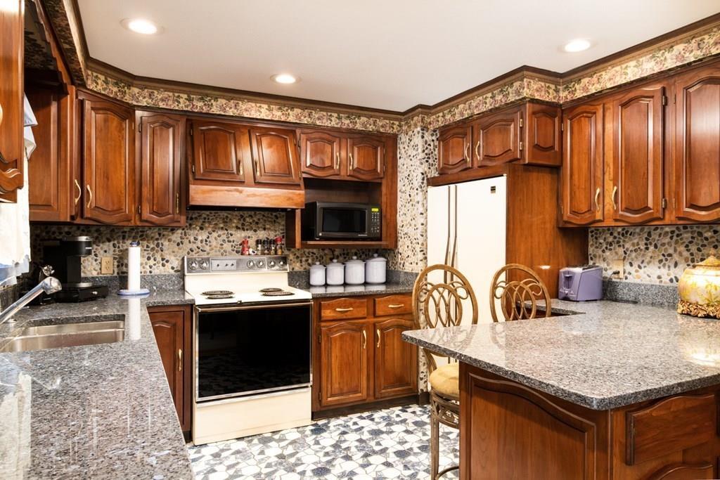 3 Oaklawn Road Freetown, MA 02702 - Photo 17 of 32 Gallery Image 17
