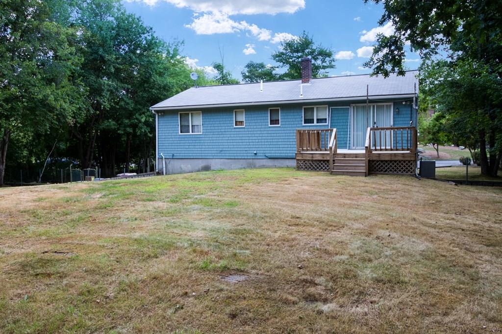 3 Oaklawn Road Freetown, MA 02702 - Photo 5 of 32 Gallery Image 5