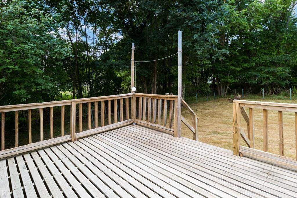 3 Oaklawn Road Freetown, MA 02702 - Photo 9 of 32 Gallery Image 9