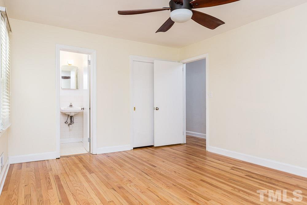 1318 Kent Road Raleigh, NC 27606 - Photo 13 of 28