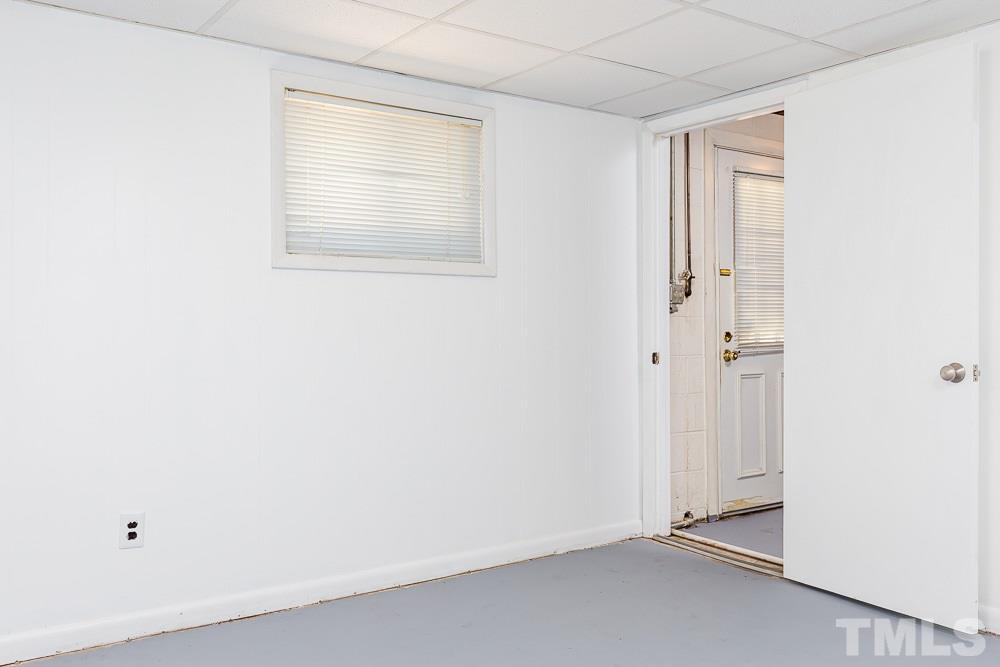 1318 Kent Road Raleigh, NC 27606 - Photo 18 of 28