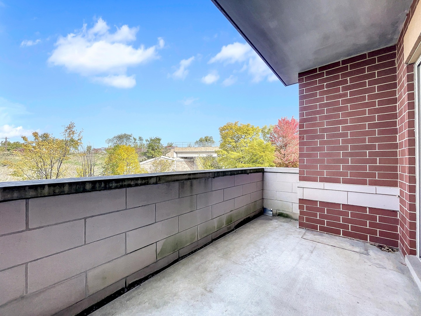 500 East St Charles Road, Unit 201 Lombard, IL 60148 - Photo 31 of 41