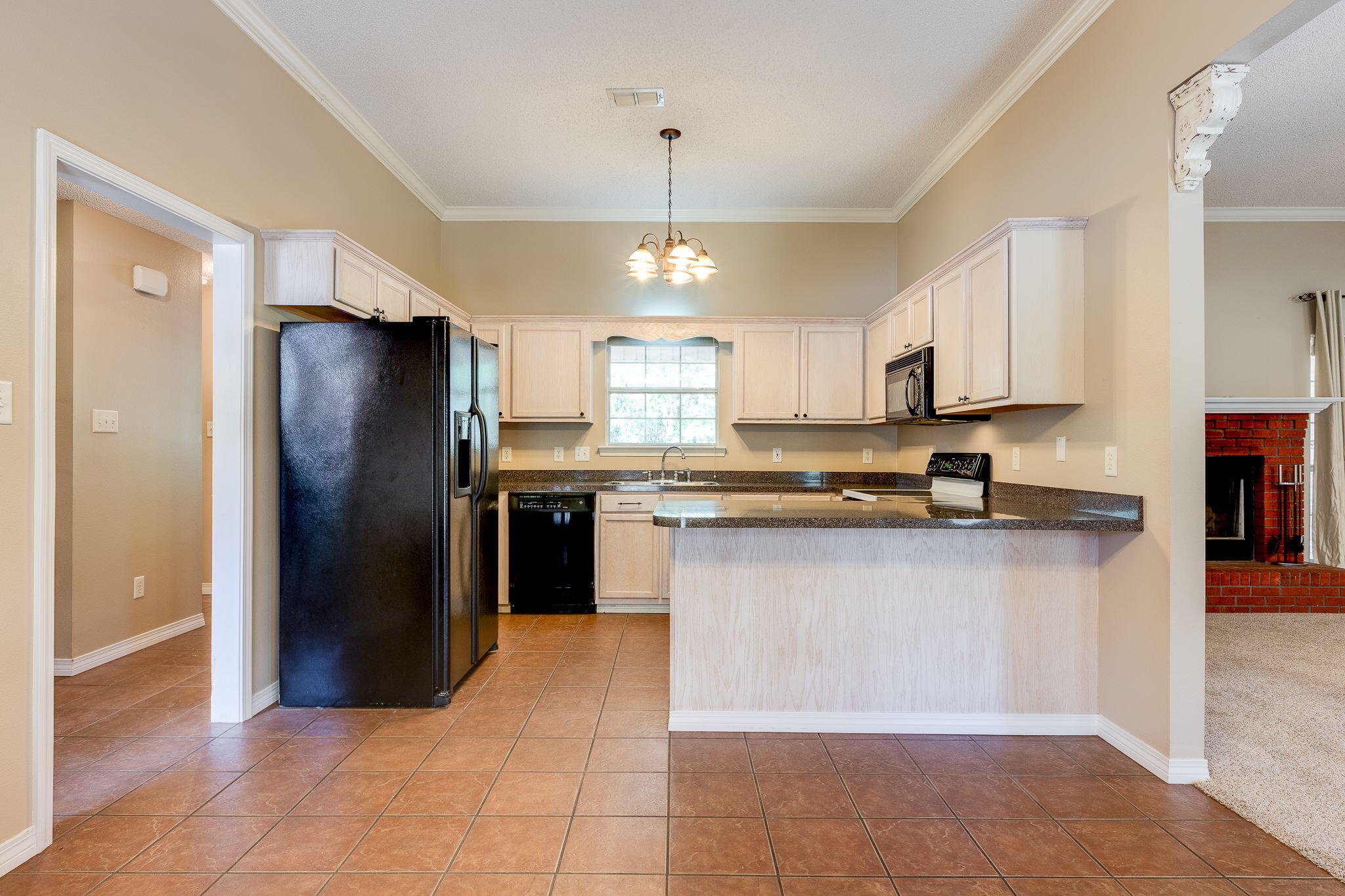 5098 West Gay Road D'Iberville, MS 39540 - Photo 17 of 30 Kitchen View 5