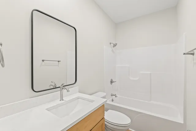 $279,900 | 2015 Cureton Drive, Unit B, Urbana, IL 61801