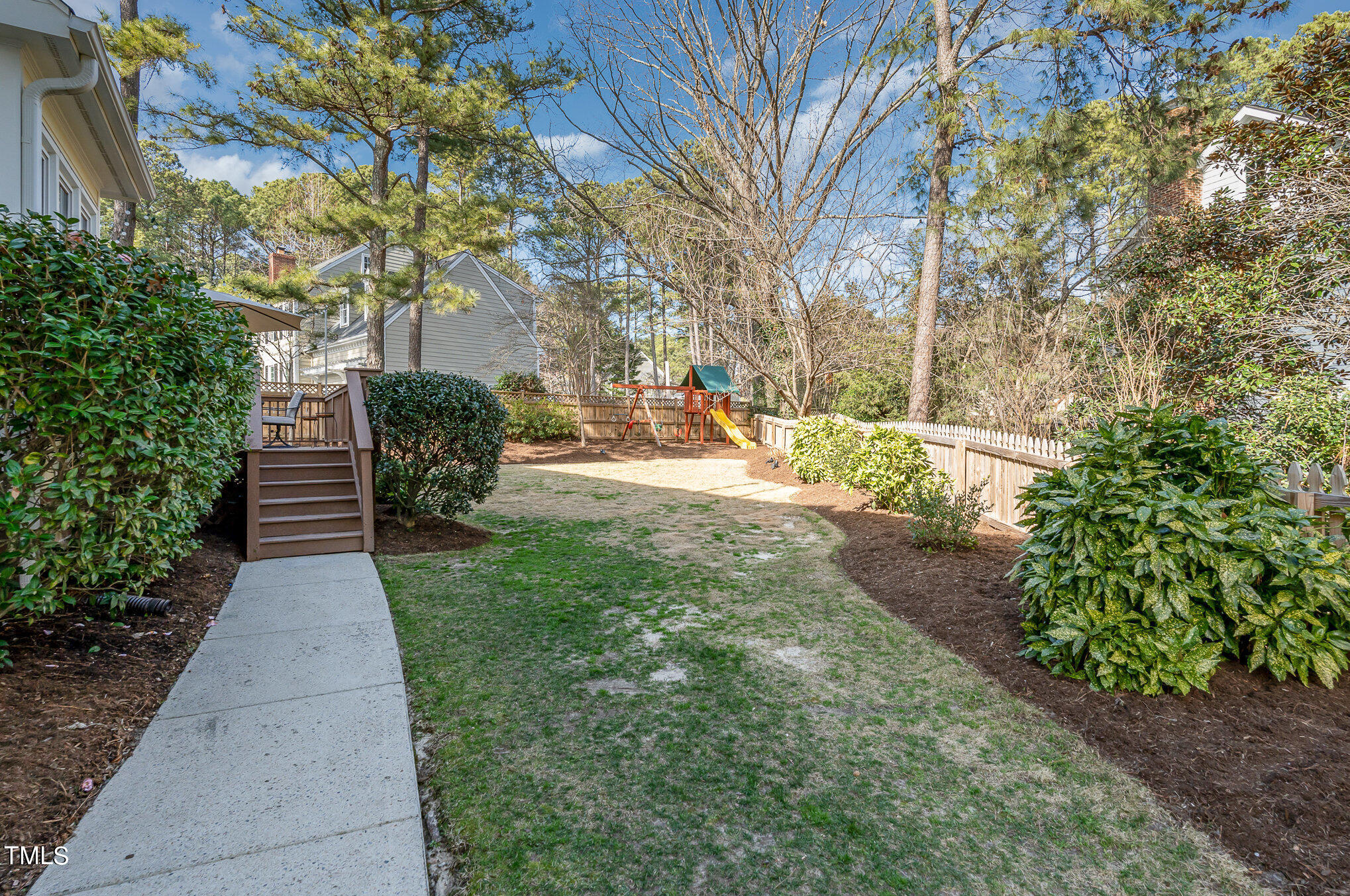 2500 Harptree Court Raleigh, NC 27613 - Photo 34 of 44 Yard
