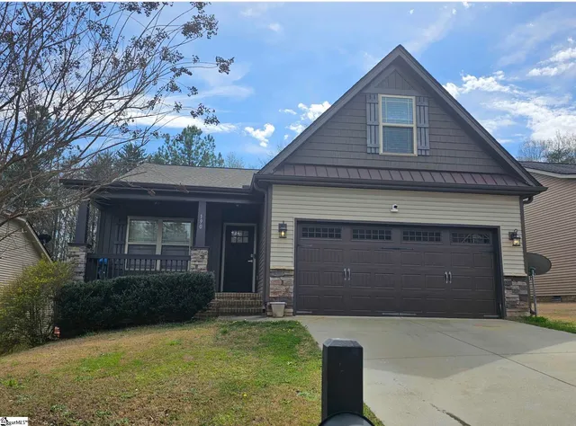 $271,000 | 190 Tiara Ridge Lane, Duncan, SC 29334