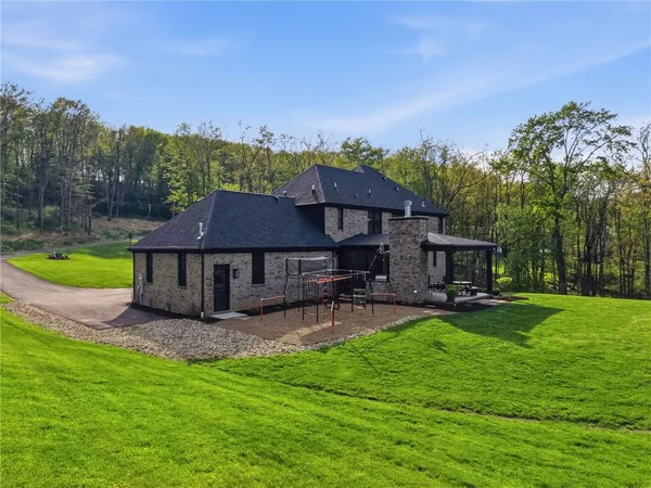 $2,398,500 | 225 Stoup Road, Mars, PA 16046