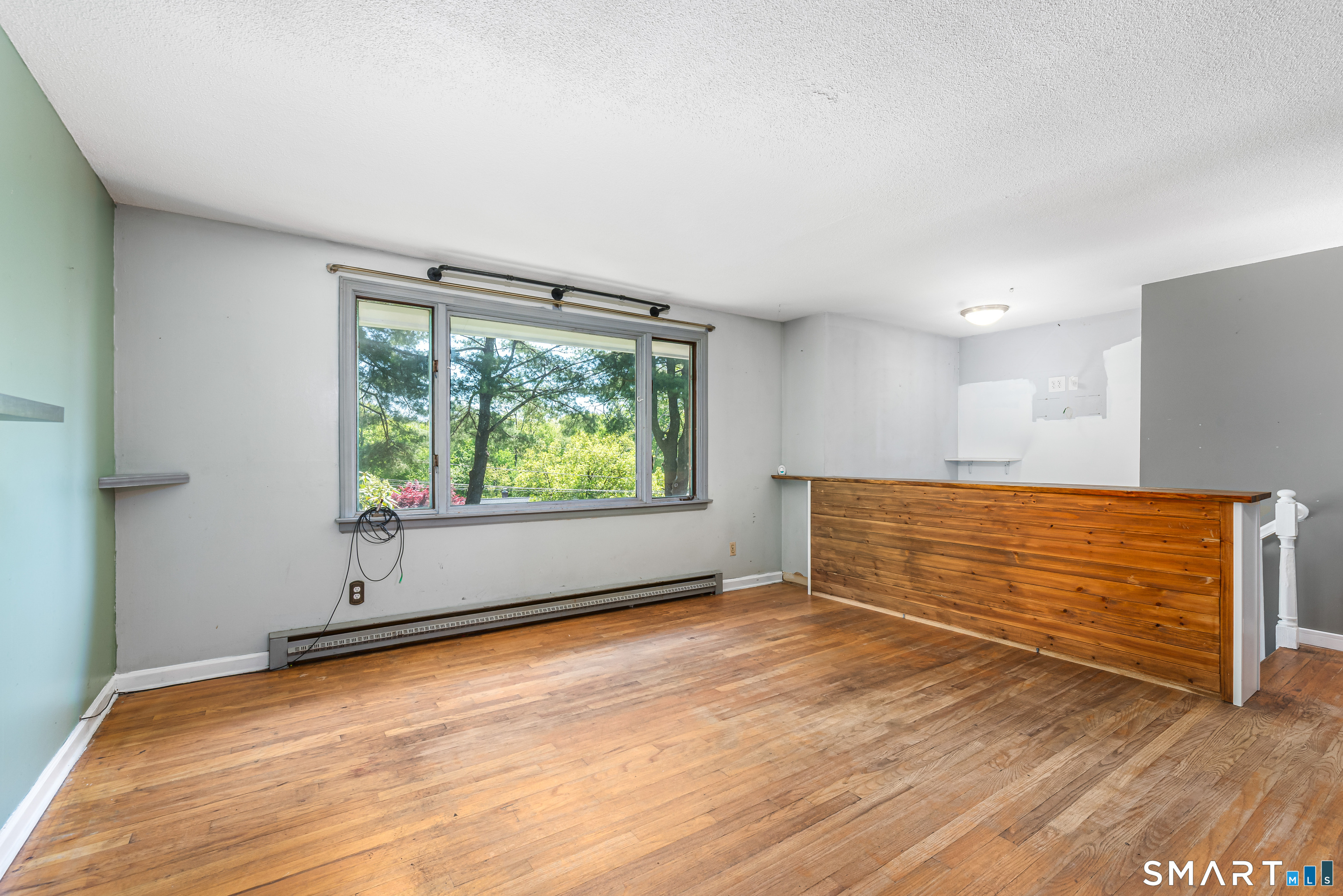196 Humiston Circle Thomaston, CT 06787 - Photo 9 of 40