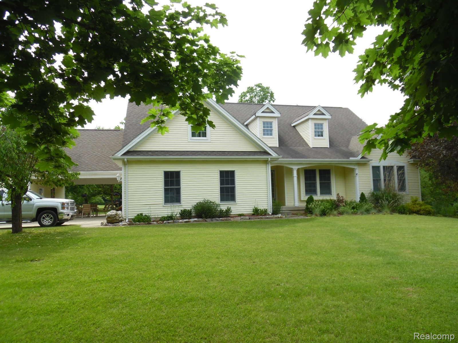 2130 Broker Road Lapeer, MI 48446 - Photo 1 of 35 SAM_1066.JPG