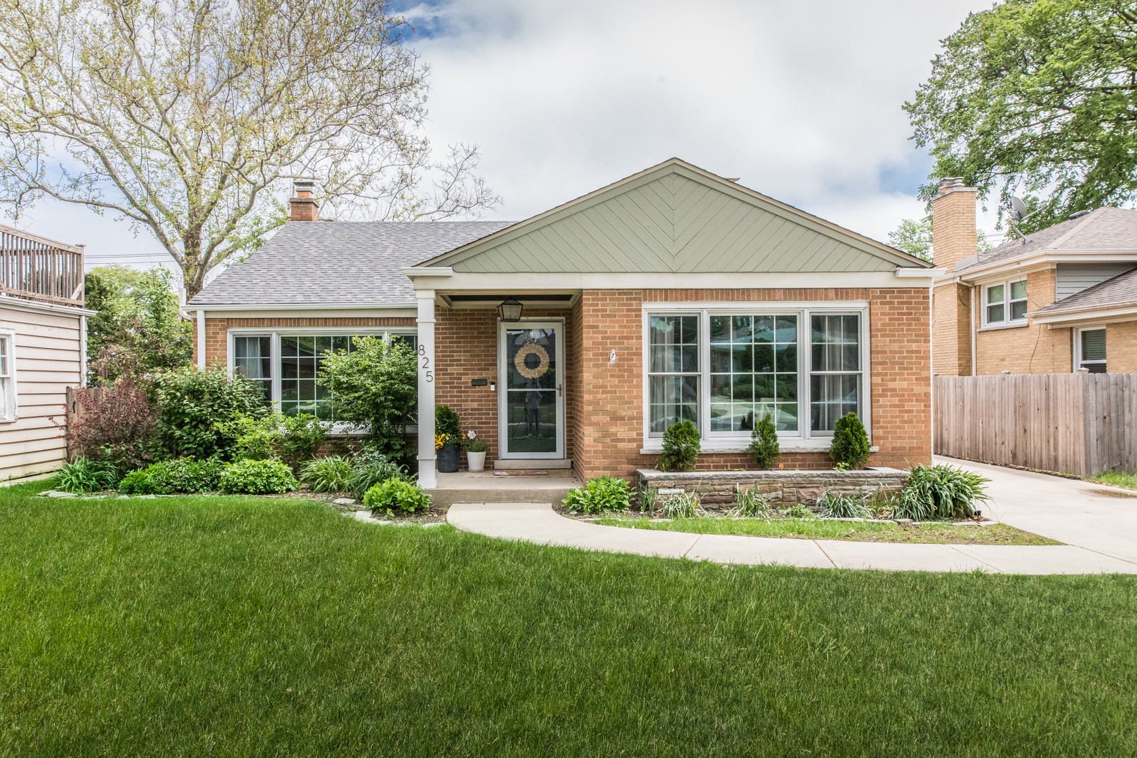 825 Goodwin Drive Park Ridge, IL 60068 - Photo 1 of 22 Gallery Image 1