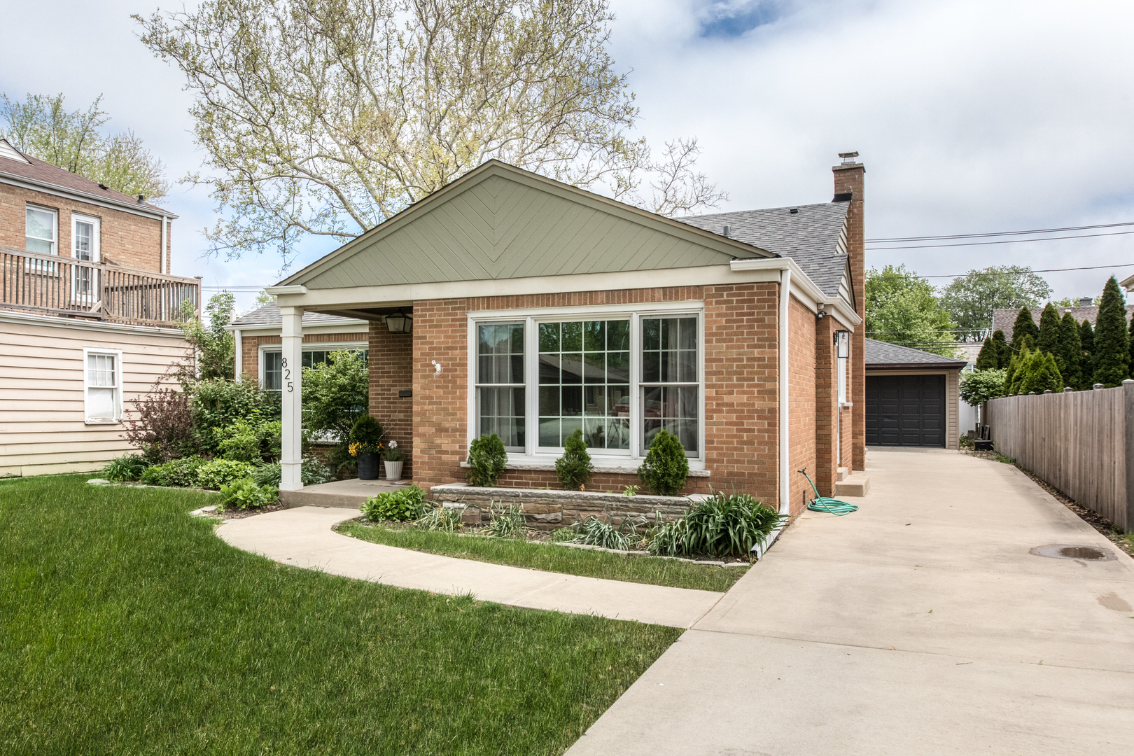 825 Goodwin Drive Park Ridge, IL 60068 - Photo 2 of 22 Gallery Image 2