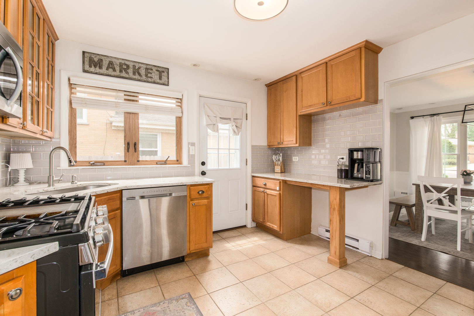 825 Goodwin Drive Park Ridge, IL 60068 - Photo 9 of 22 Gallery Image 9