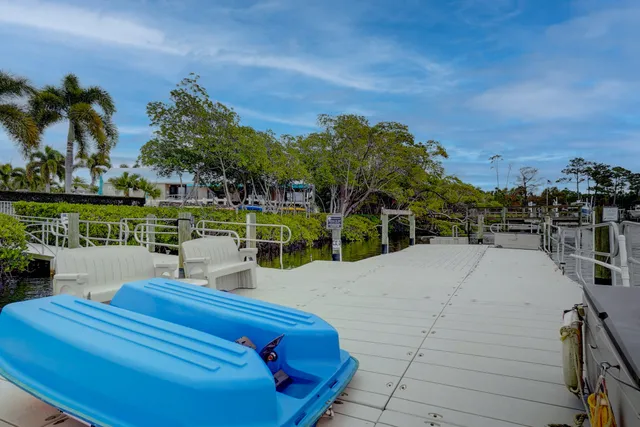 $249,990 | 18350 Southeast Wood Haven Lane, Unit J, Jupiter, FL 33469