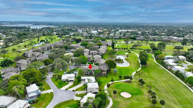 $249,990 | 18350 Southeast Wood Haven Lane, Unit J, Jupiter, FL 33469