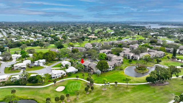 $249,990 | 18350 Southeast Wood Haven Lane, Unit J, Jupiter, FL 33469