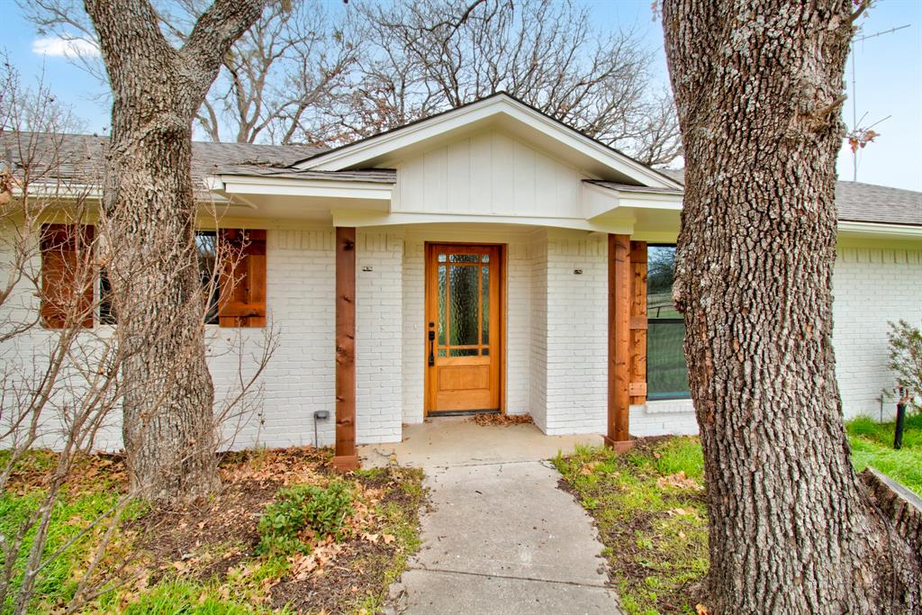 3700 Moseley Road Cross Roads, TX 76227 - Photo 3 of 38 Welcome Home!