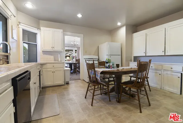 $1,995,000 | 4556 Alumni Avenue, Los Angeles, CA 90041