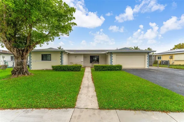 $3,300 | 9454 Sterling Drive, Cutler Bay, FL 33157