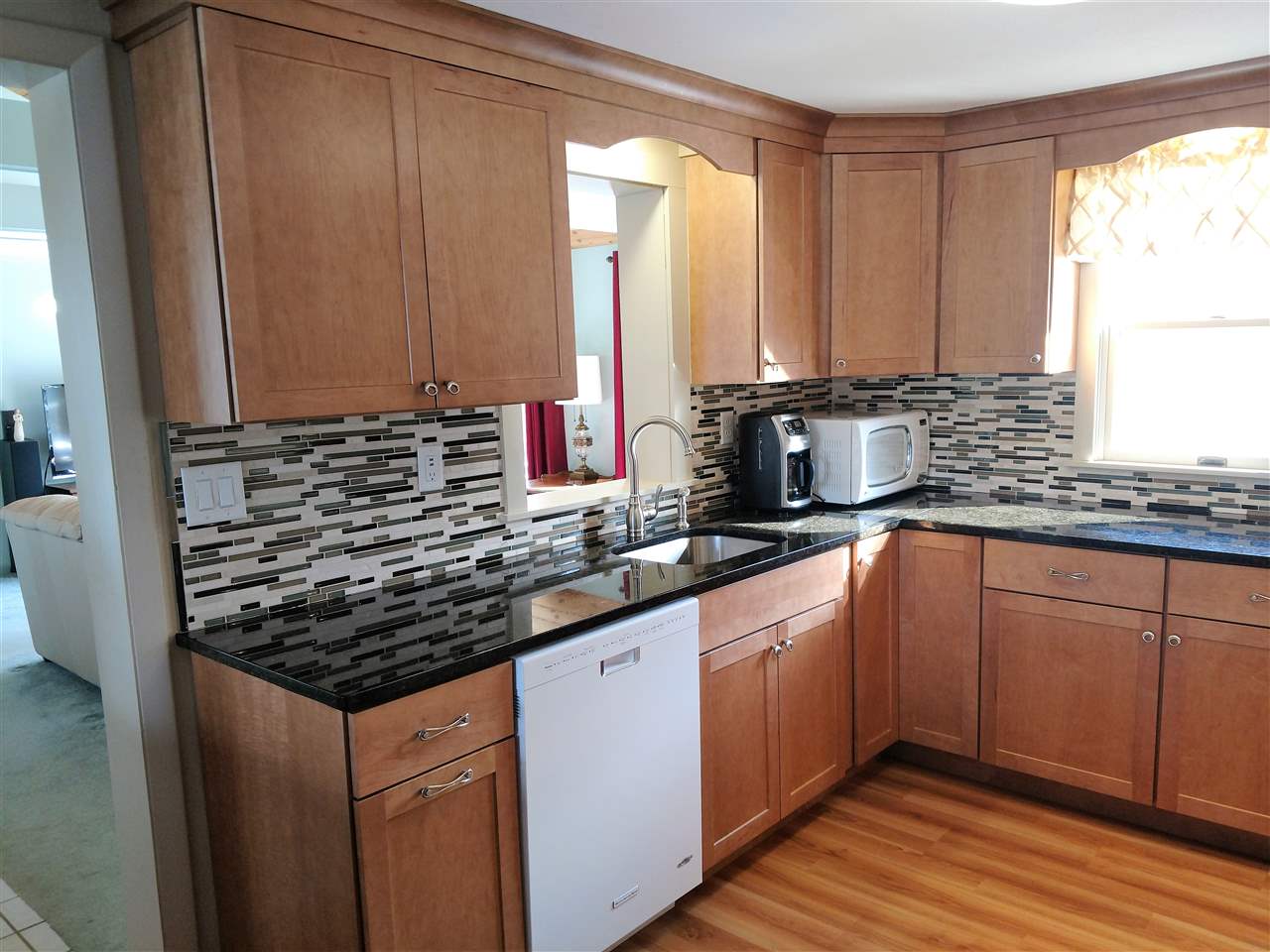 68 Brentwood Road Exeter, NH 03833 - Photo 6 of 35