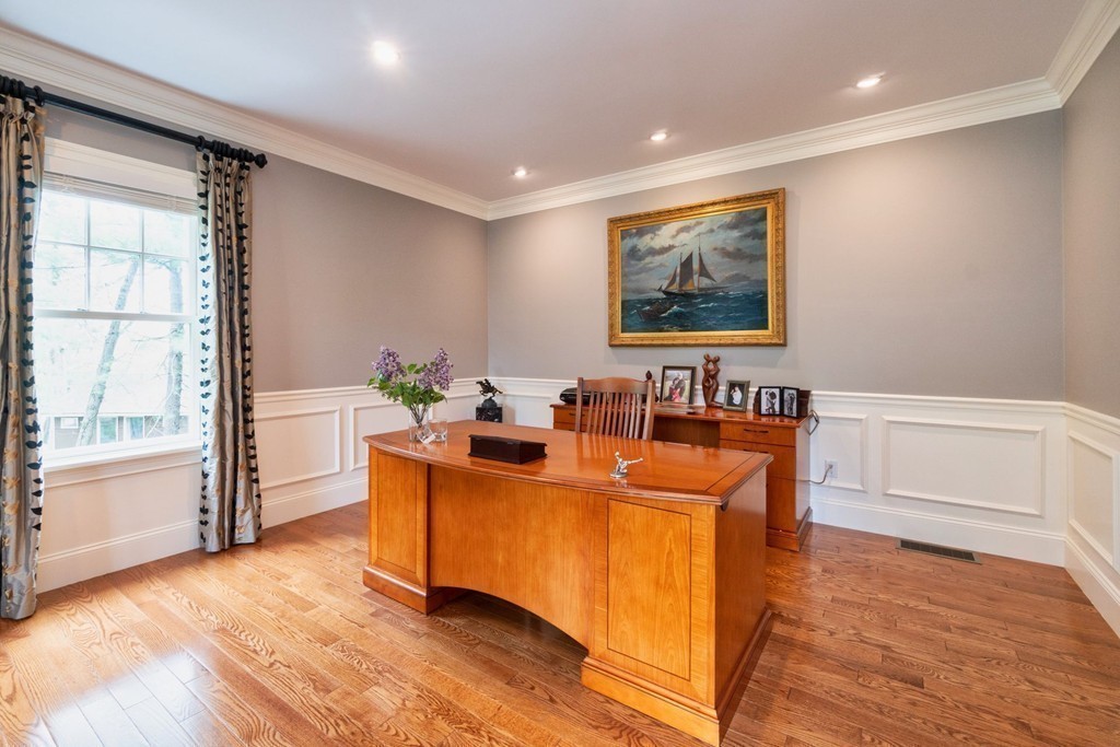 29 Woodcliffe Road Lexington, MA 02421 - Photo 18 of 35