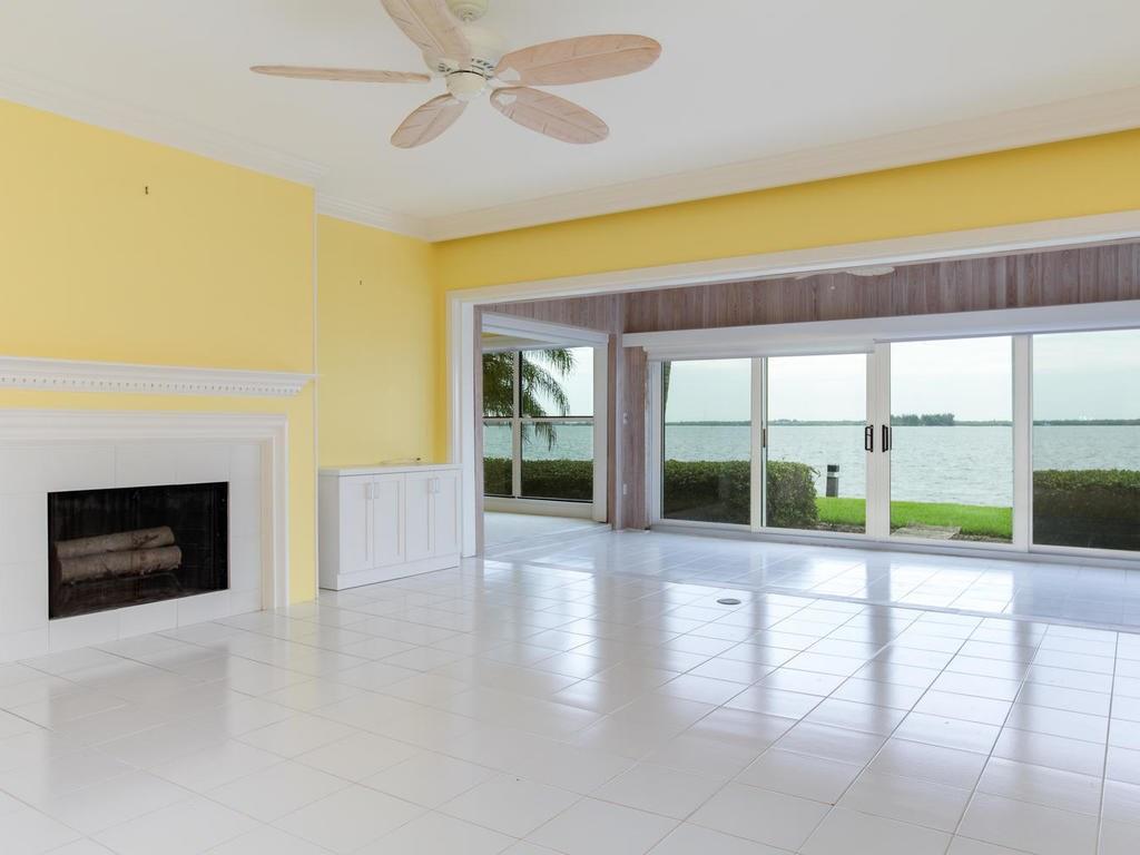 901 Bay Road, Unit 102 Vero Beach, FL 32963 - Photo 14 of 33 Gallery Image 14
