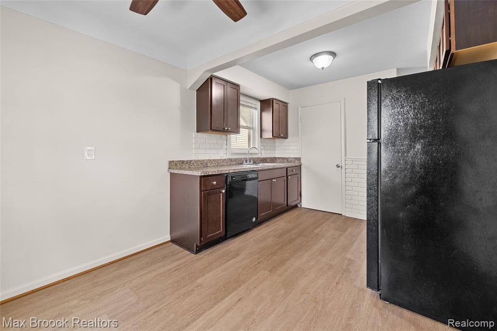 3012 Greenfield Road Berkley, MI 48072 - Photo 5 of 19