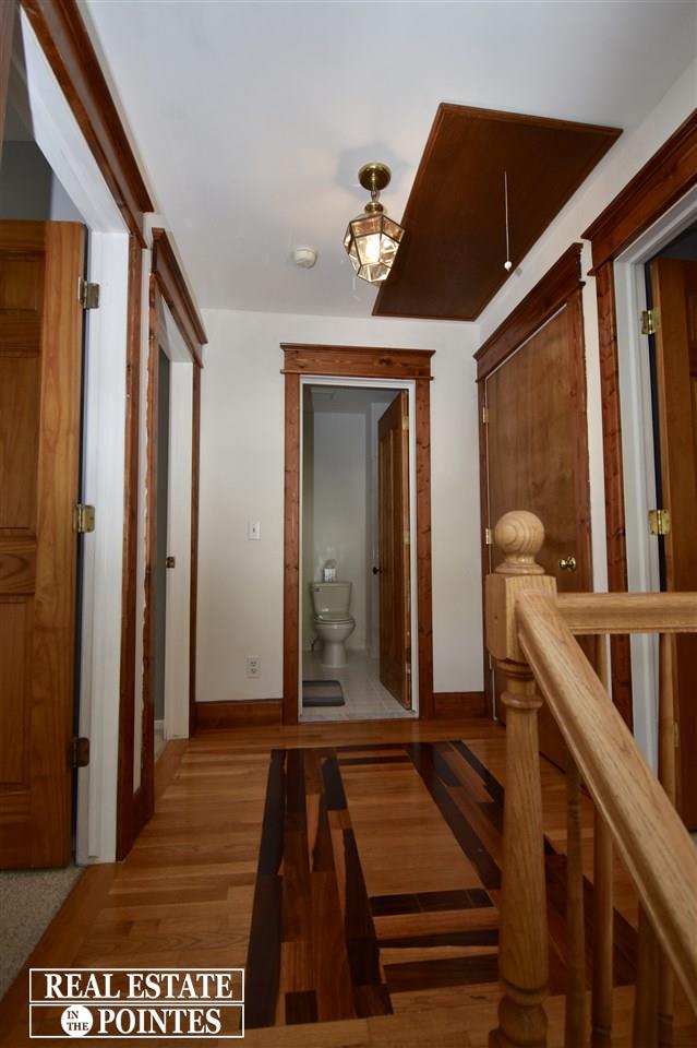 2118 Hampton Road Grosse Pointe Woods, MI 48236 - Photo 15 of 45