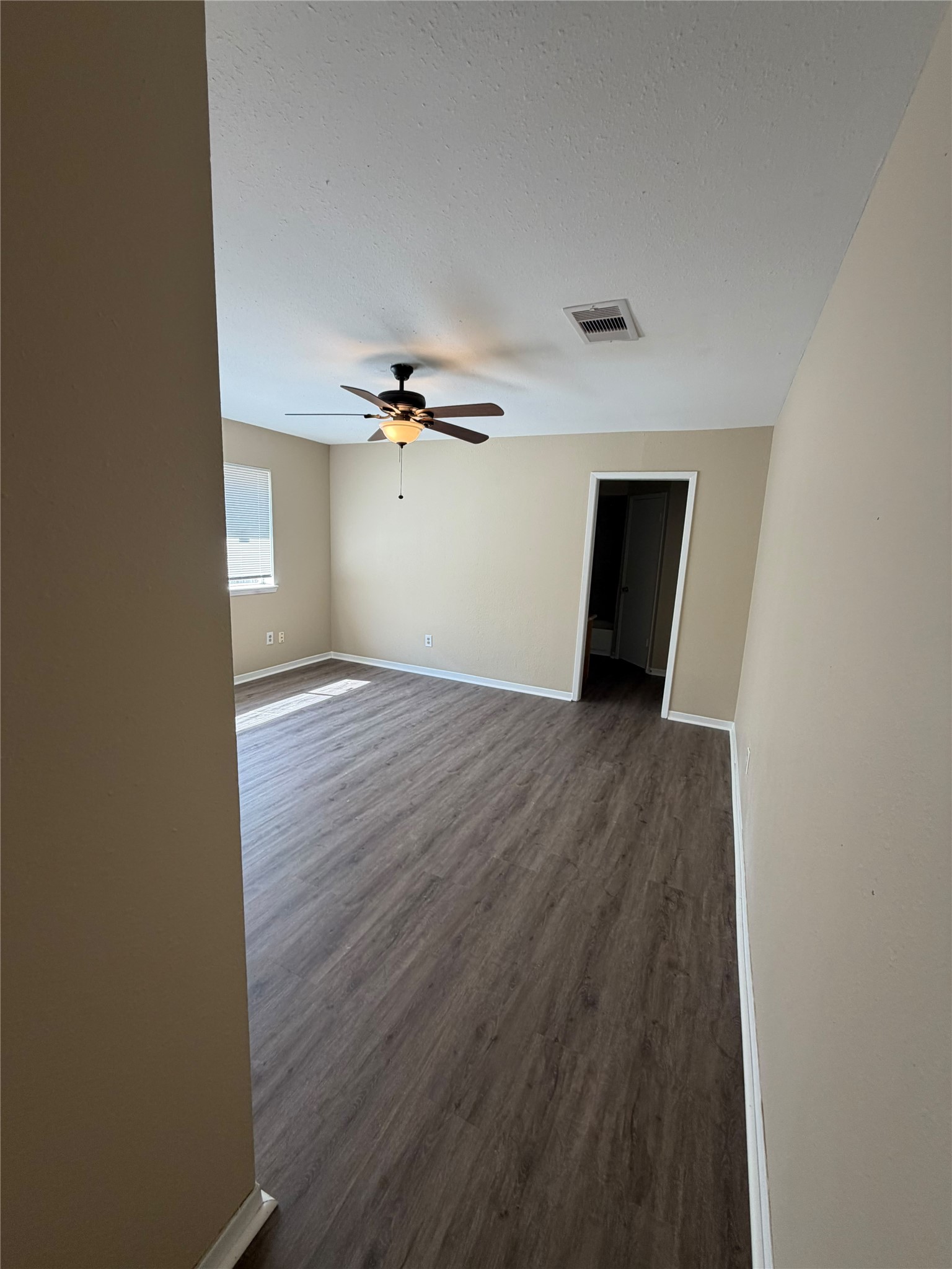 2015 Trailing Vine Road Spring, TX 77373 - Photo 16 of 28 Gallery Image 16
