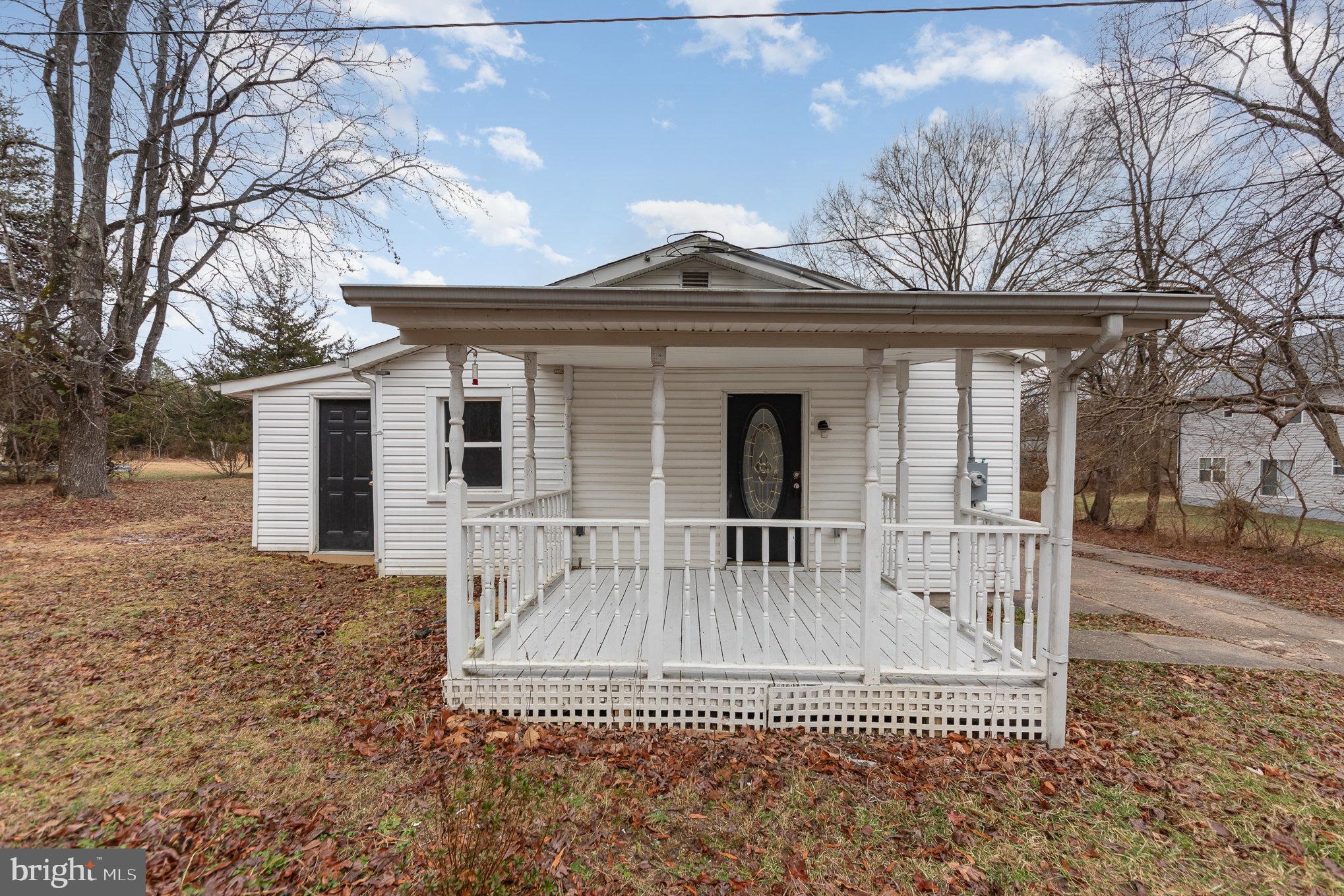 9003 Smiths Bend Road Fredericksburg, VA 22407 - Photo 3 of 22