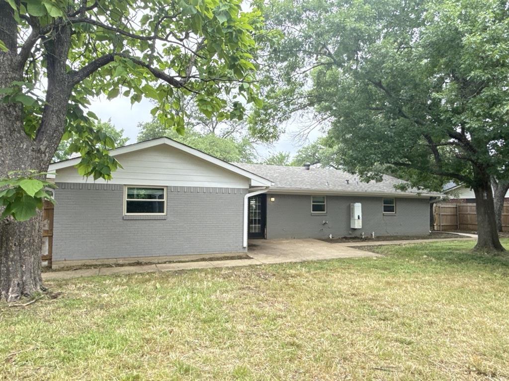 523 Wynne Road Wills Point, TX 75169 - Photo 3 of 26