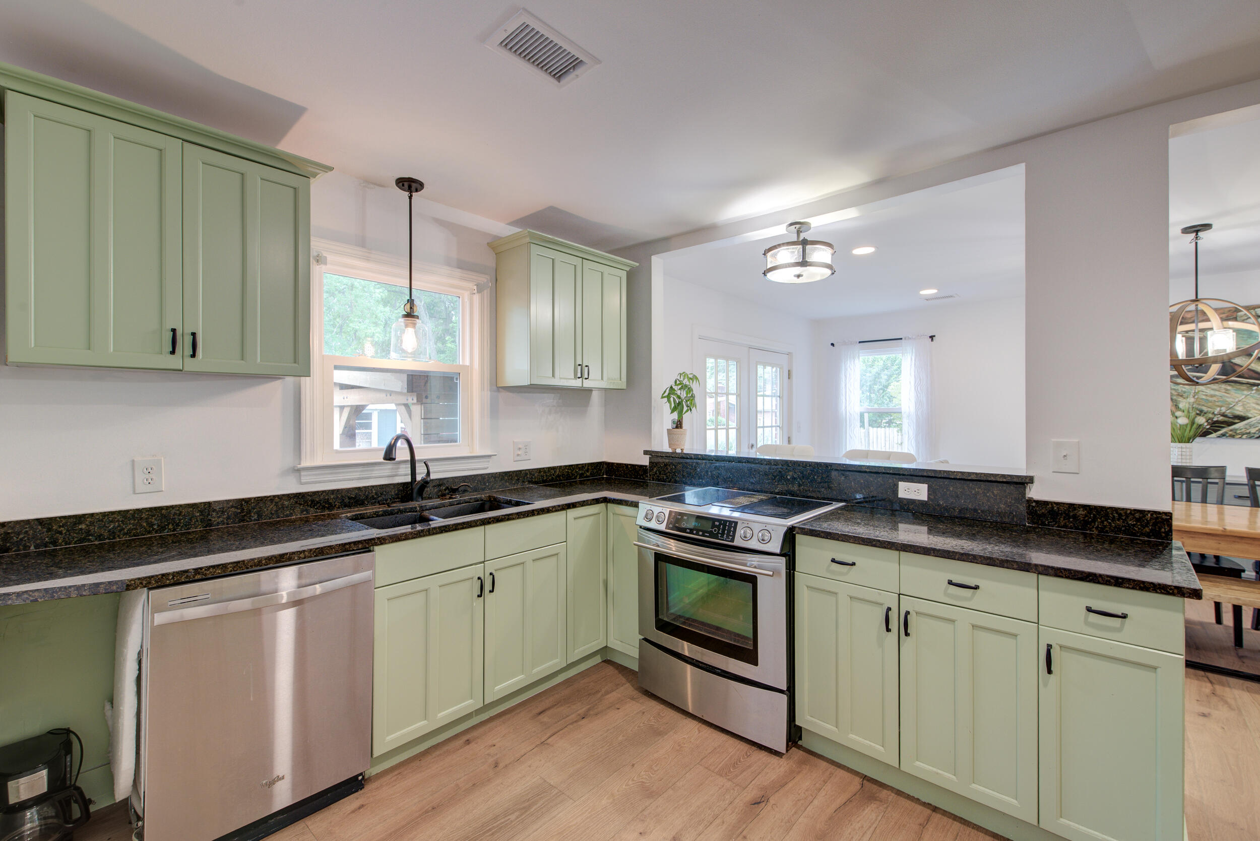 843 Trent Street Charleston, SC 29414 - Photo 34 of 49
