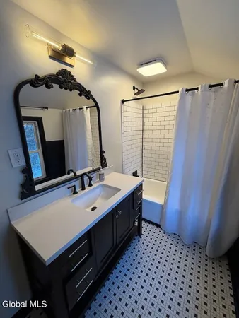 $3,500 | 135 Winthrop Avenue, Albany, NY 12203
