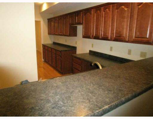 665 Riverside Drive, Unit 2E Beaver, PA 15009 - Photo 3 of 15 Kitchen.