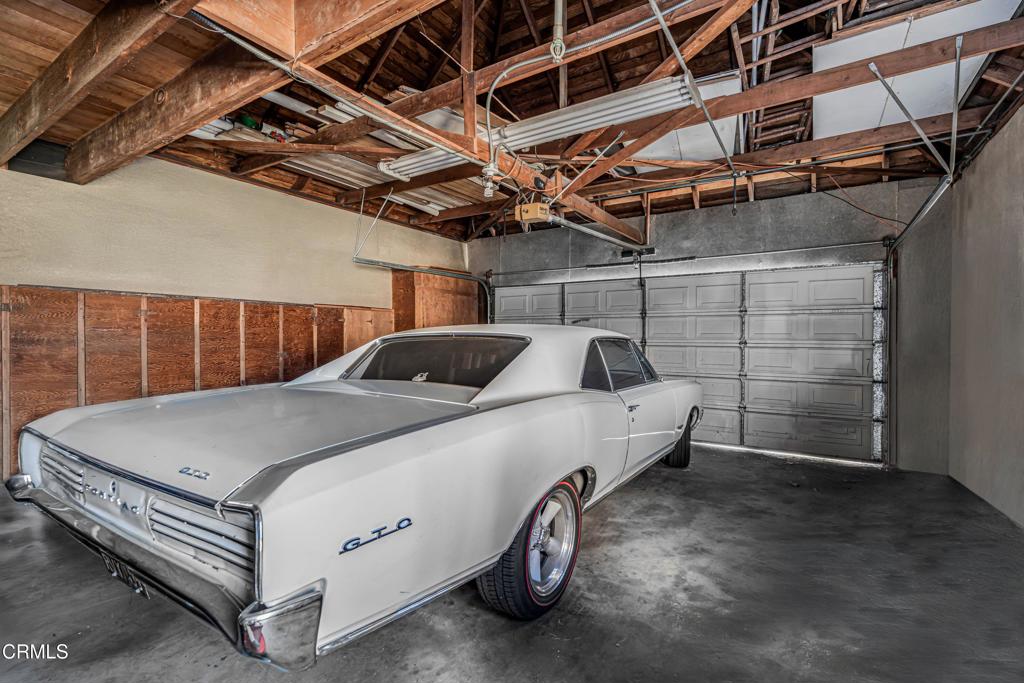 336 Doris Avenue Oxnard, CA 93030 - Photo 38 of 44 a bed room with a bed and a walk in closet