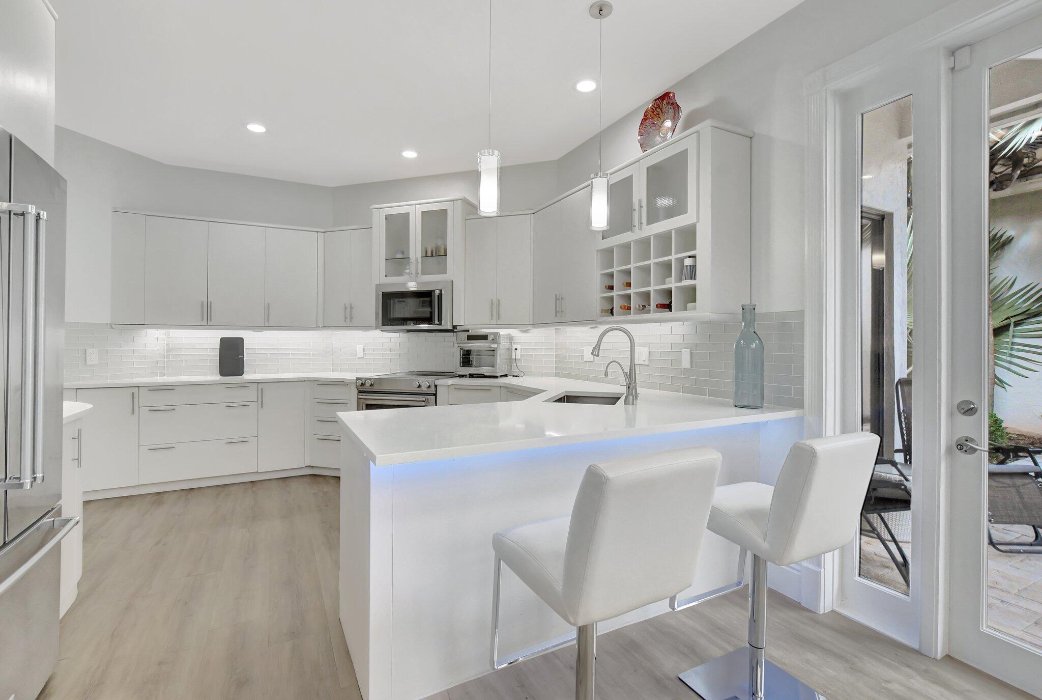 6364 Northwest 25th Way Boca Raton, FL 33496 - Photo 21 of 39 Eat-in Kitchen