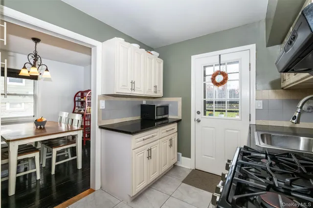 $535,021 | 90 Clinton Avenue, New Rochelle, NY 10801