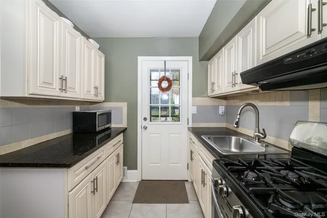 $535,021 | 90 Clinton Avenue, New Rochelle, NY 10801