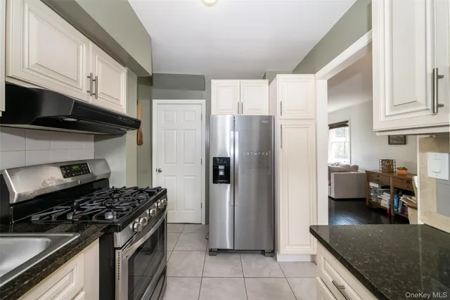 $535,021 | 90 Clinton Avenue, New Rochelle, NY 10801