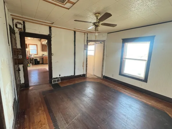 $119,900 | 326 North W 1st Street, Granada, MN 56039