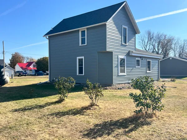 $119,900 | 326 North W 1st Street, Granada, MN 56039