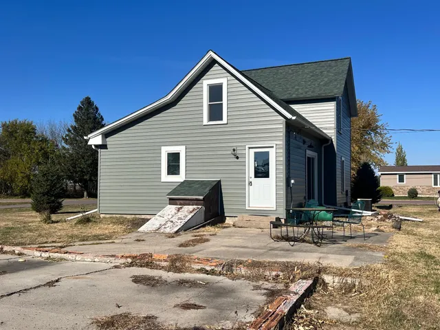 $149,900 | 326 North W 1st Street, Granada, MN 56039