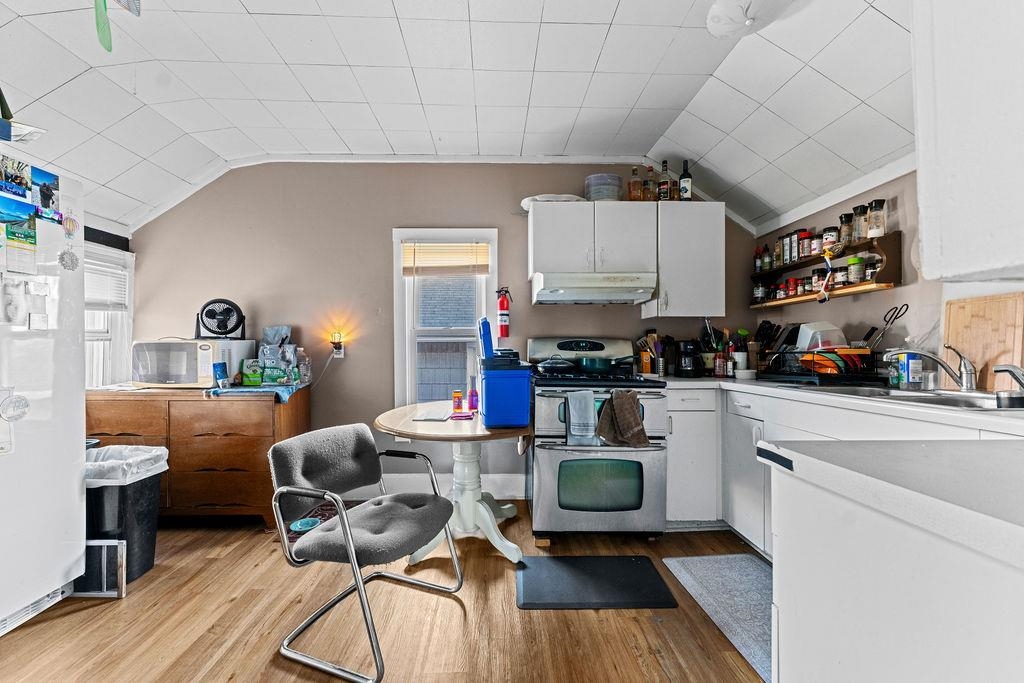 457 West 12th Avenue Oshkosh, WI 54902 - Photo 12 of 16