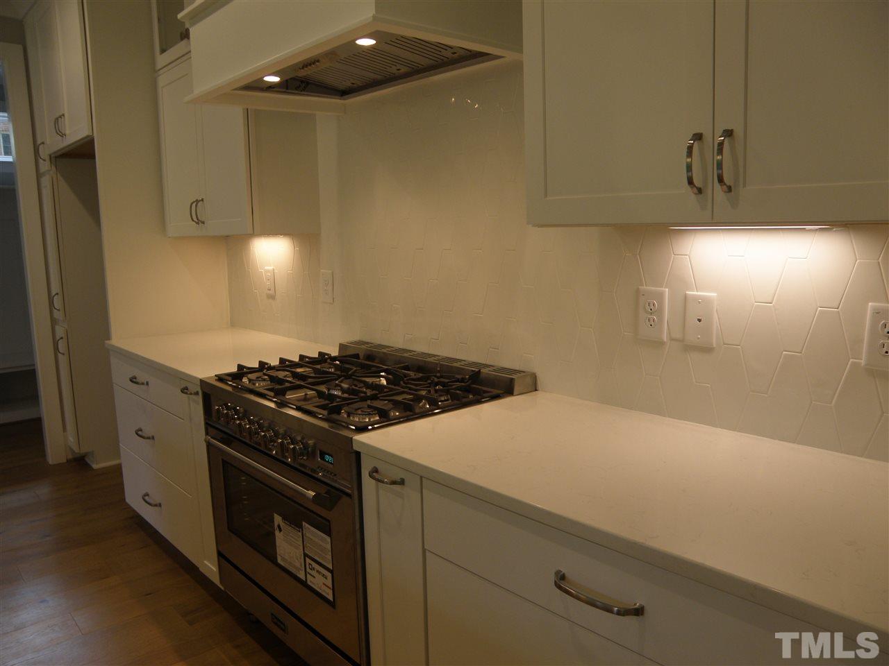 2820 Oberry Street Raleigh, NC 27607 - Photo 4 of 27