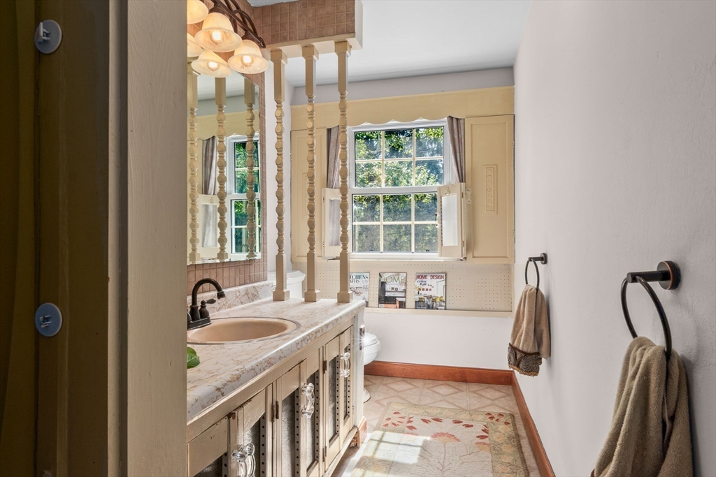 38 Pickering Street Danvers, MA 01923 - Photo 18 of 39