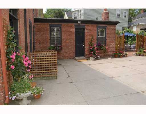 136 Transit Street, Unit B Providence, RI 02906 - Photo 7 of 8 Yard/Garden.