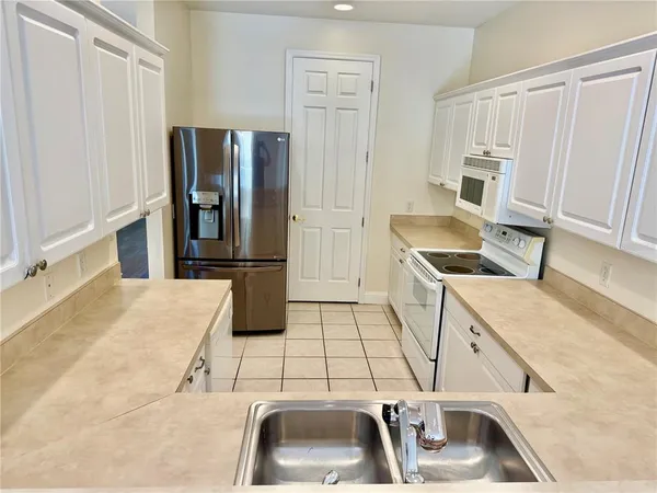 $2,495 | 6825 South Kissimmee Street, Tampa, FL 33616