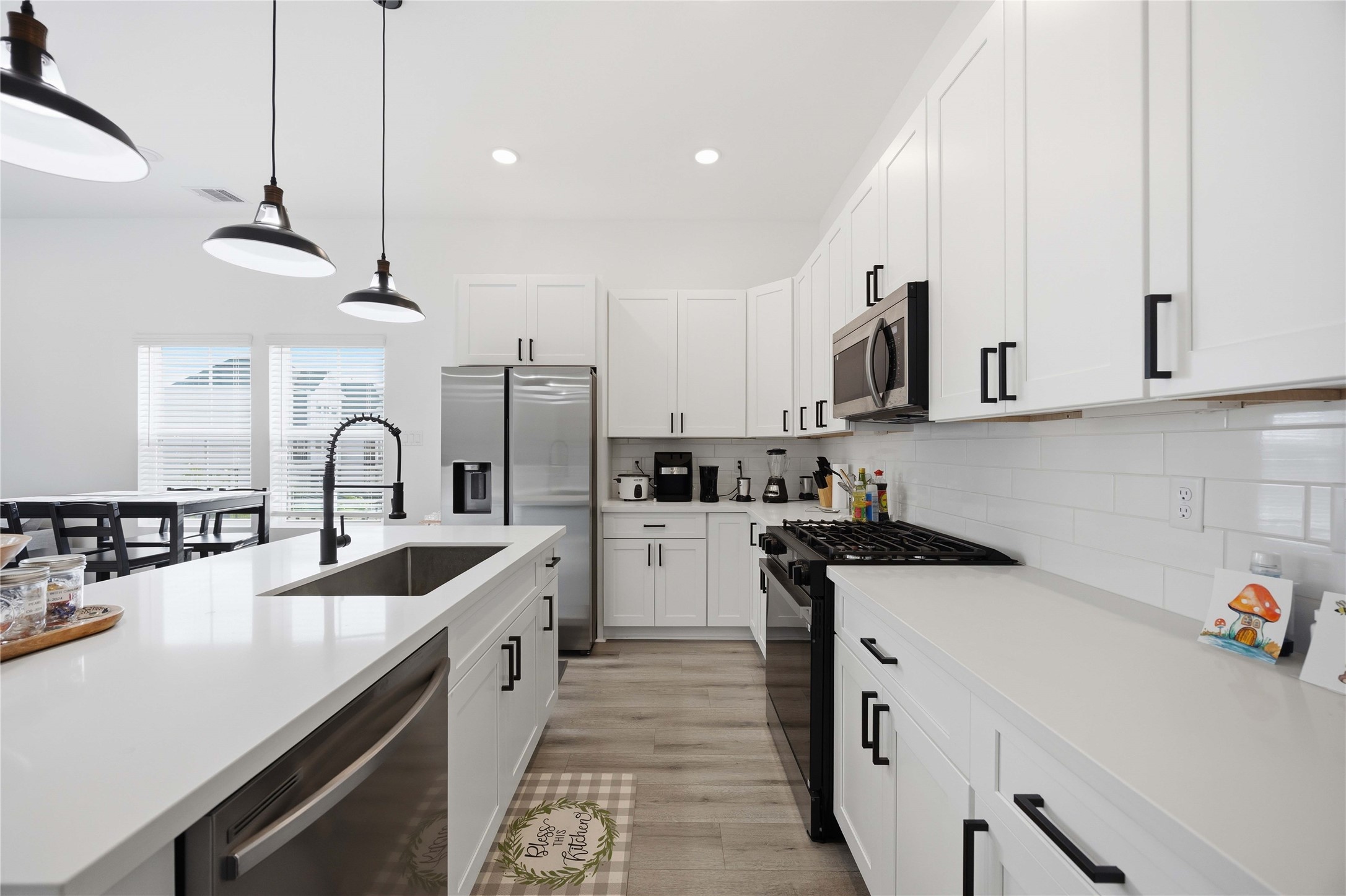 8320 Springwood Cyn Lane Houston, TX 77055 - Photo 12 of 25